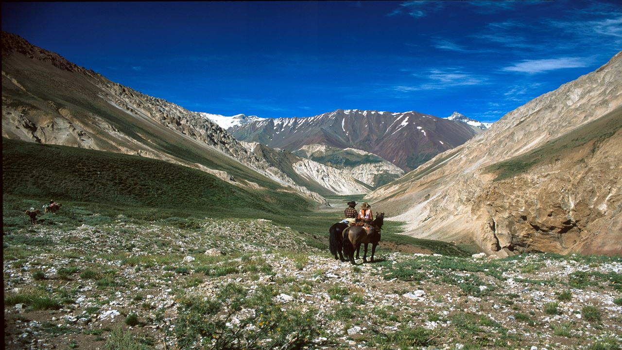 Horseback Riding Through The Animas Waterfall With Barbecue In Cajón Del Maipo (1)