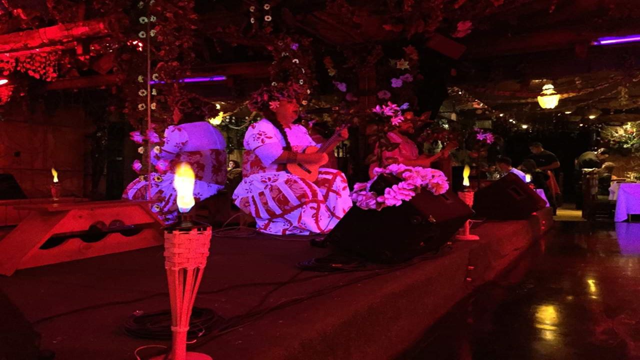 Cena Show Bali Hai (0)