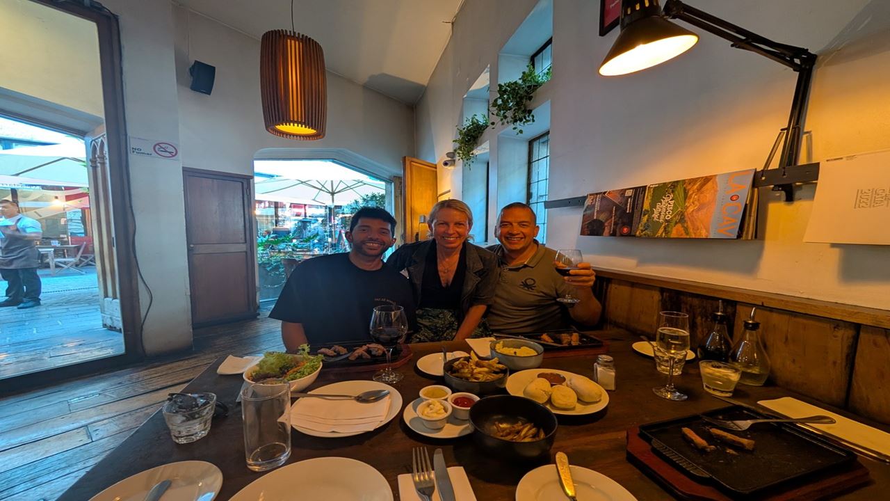 Experiencia Culinaria En Lastarria: Vinos, Historia Y Sabores De Chile foto 2