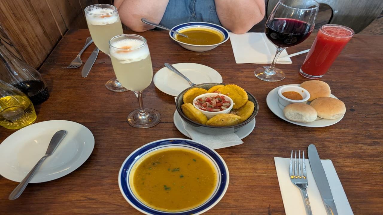 Experiencia Culinaria En Lastarria: Vinos, Historia Y Sabores De Chile foto 8