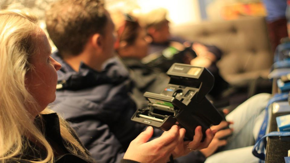 Explorando A Cidade Com Uma Polaroid foto 2