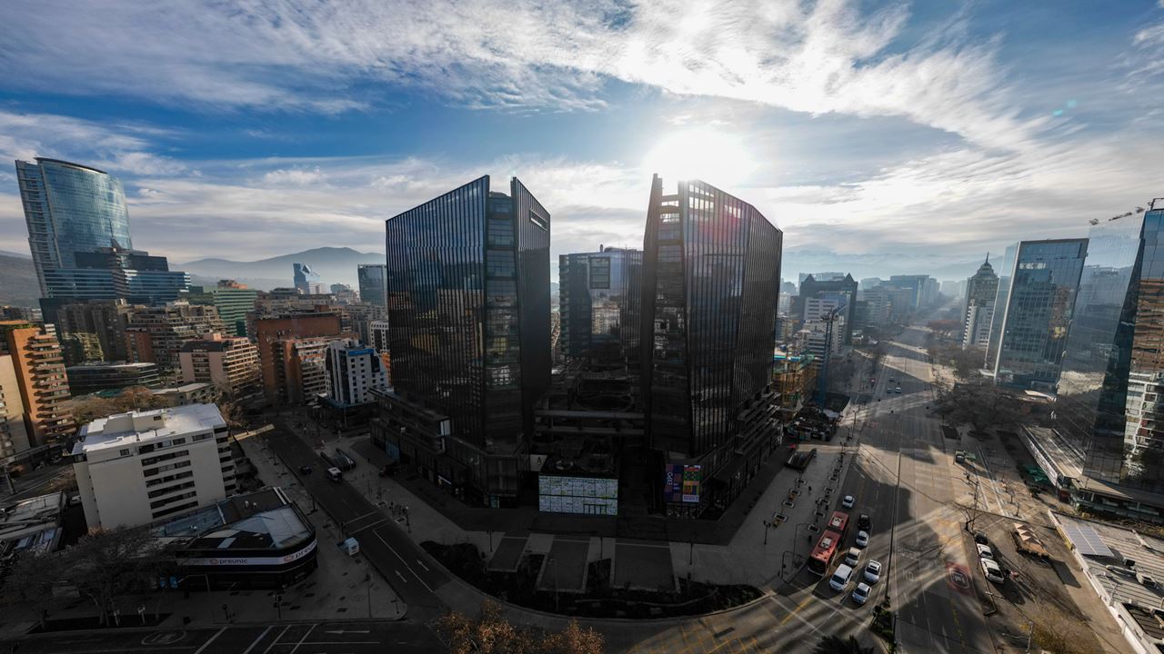 Sanhattan Walking Tour: Modernidad, Arquitectura Y Vistas 360 (2)